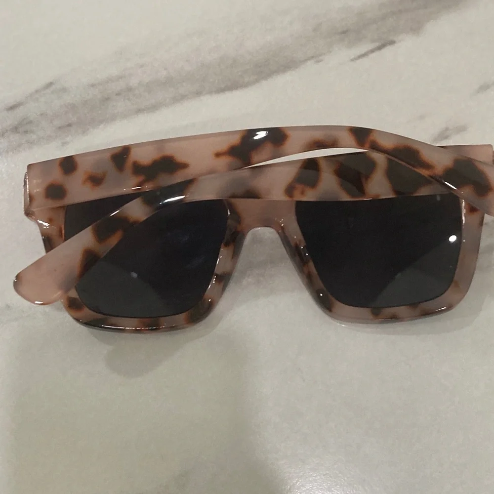 J. Crew Tortoiseshell Square Sunglasses - Brown/Black